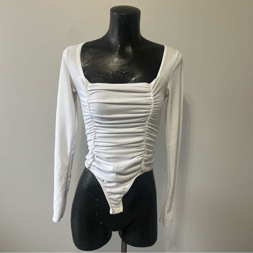 Elegant White Ruched Long Sleeve Bodysuit